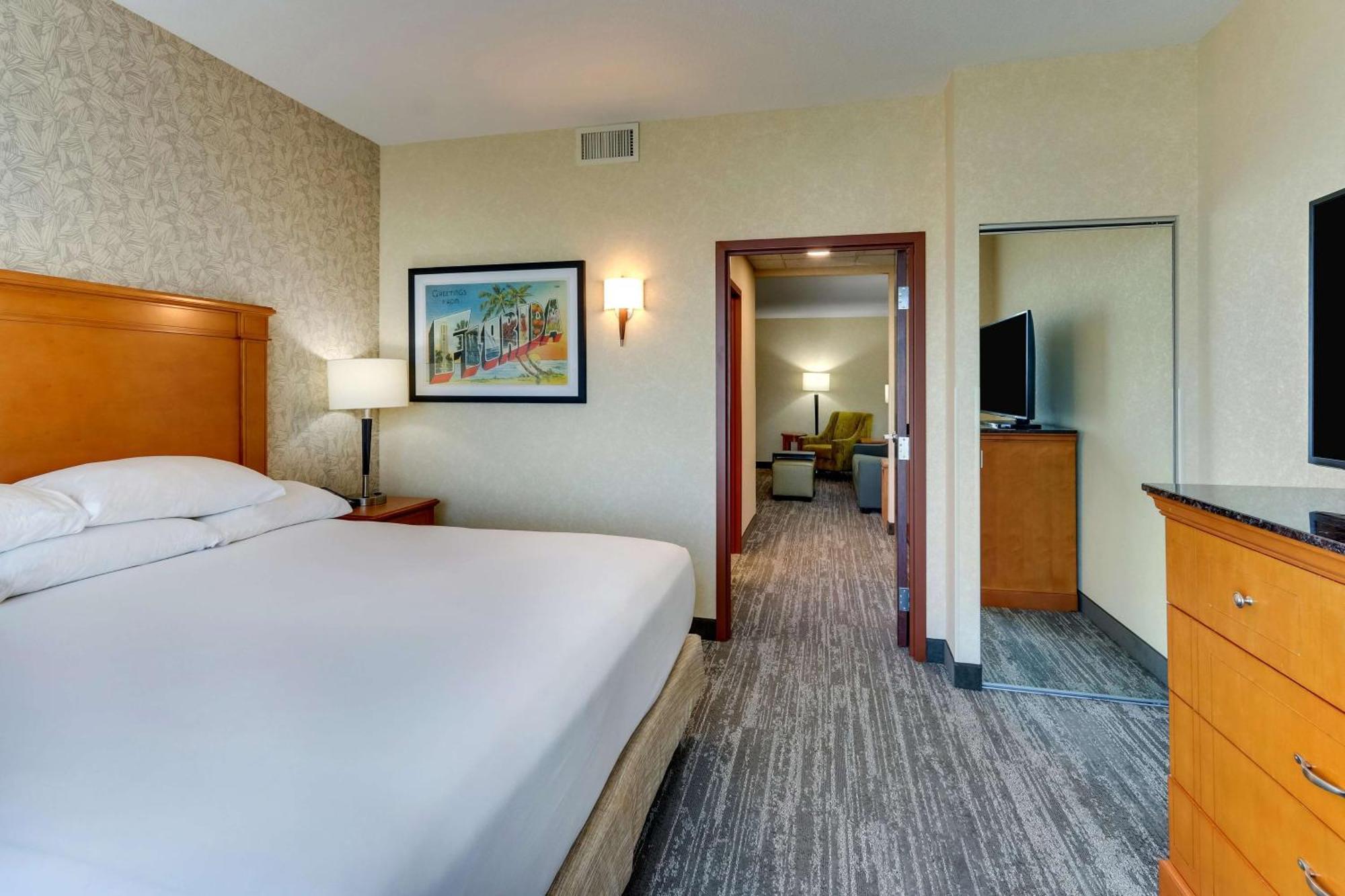 Drury Inn & Suites Orlando Near Universal Orlando Resort Экстерьер фото